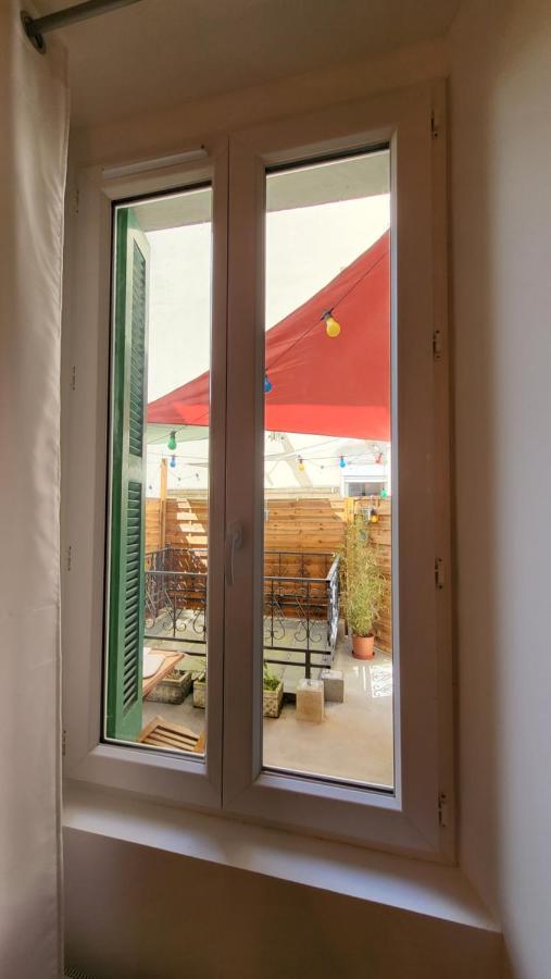 Escapade A Lourdes Dans Beau T2 Avec Terrasse - Proche Gare Et Centre Ville Екстериор снимка