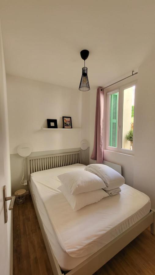 Escapade A Lourdes Dans Beau T2 Avec Terrasse - Proche Gare Et Centre Ville Екстериор снимка